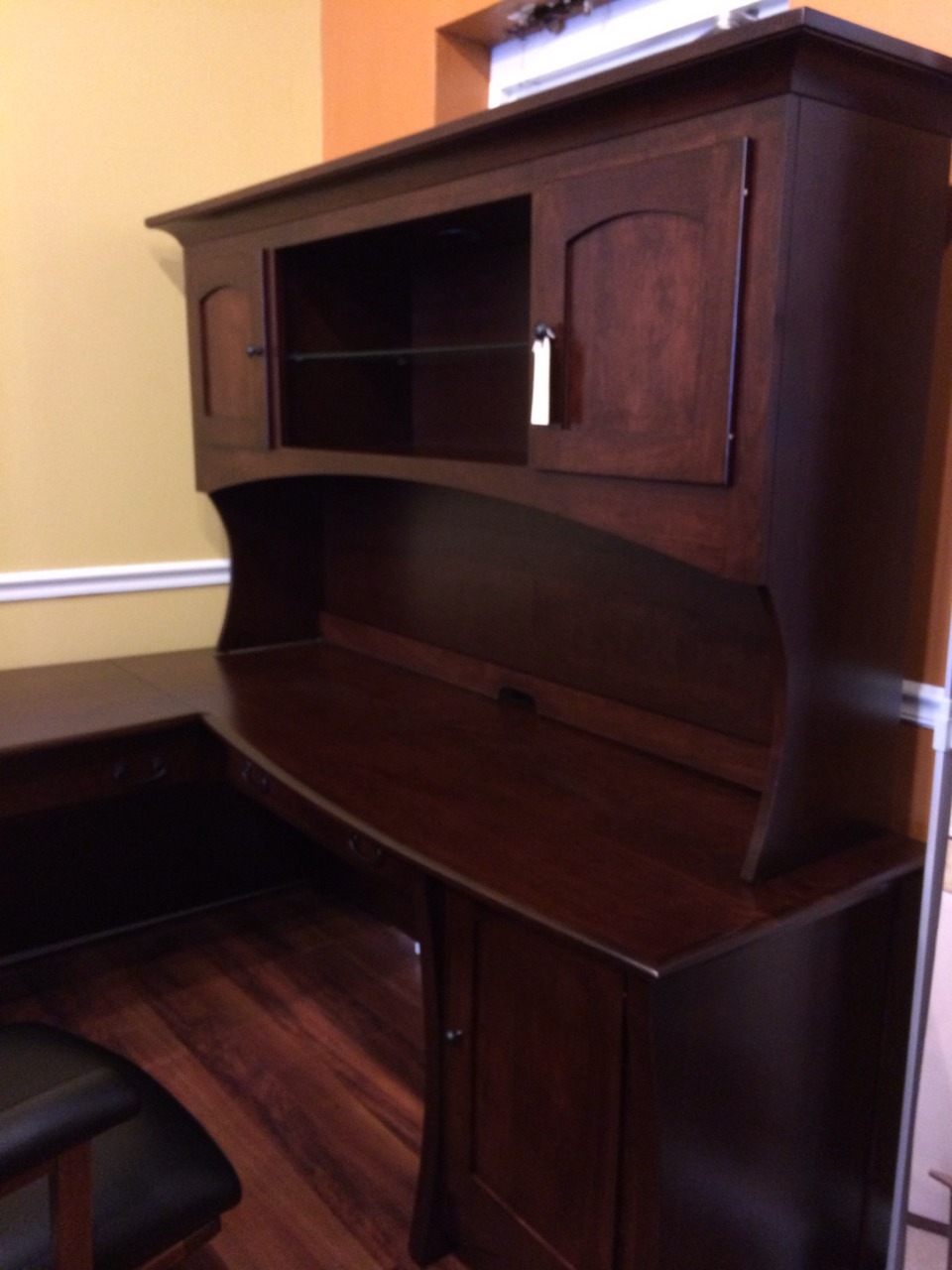 Showcase Furniture Set G