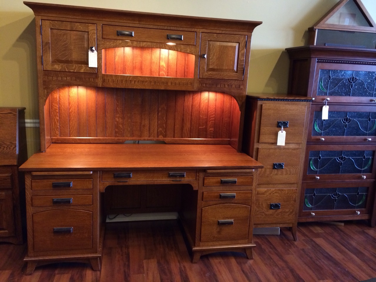 Showcase Furniture Set B